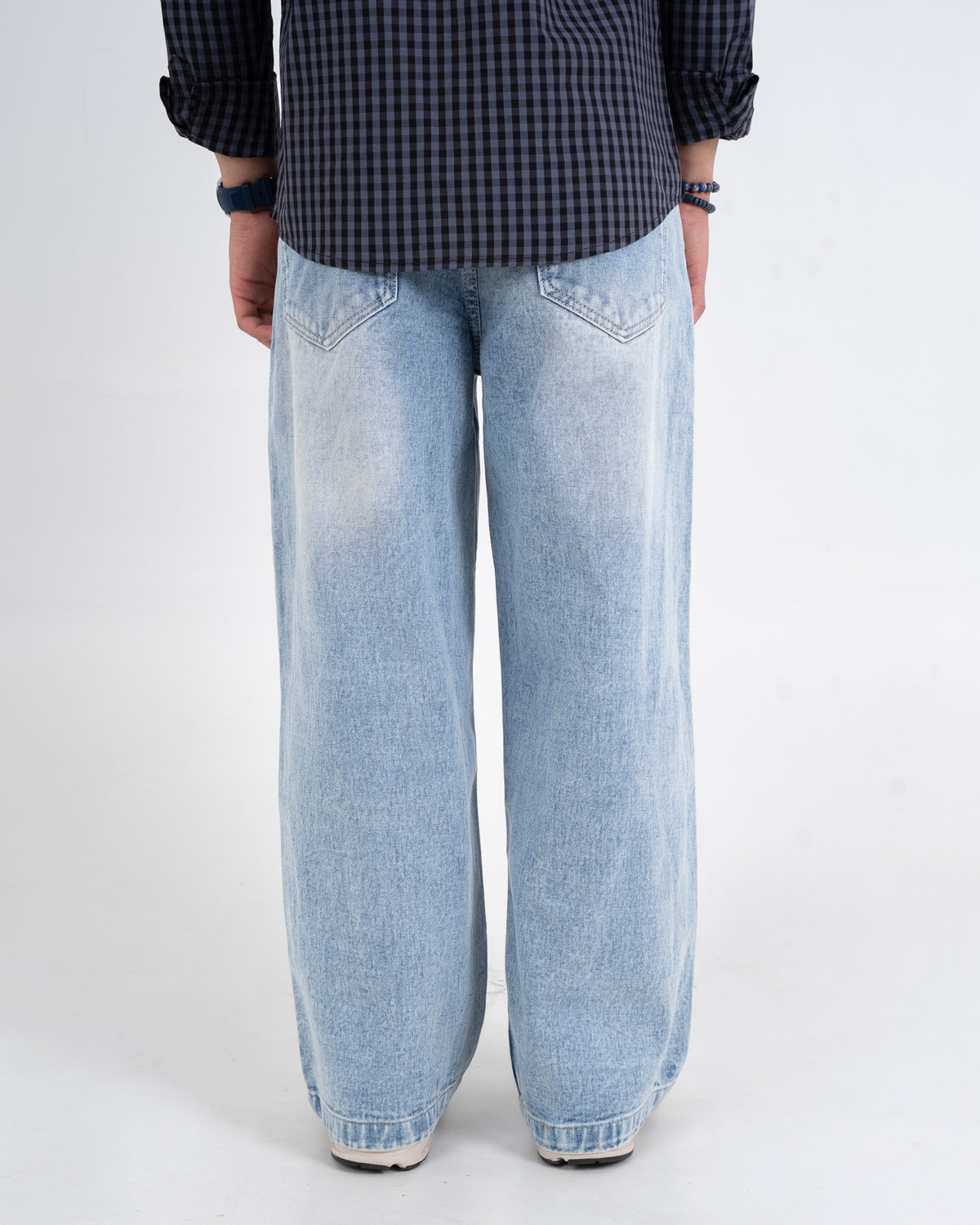 LIGHT BLUE BAGGY JEANS