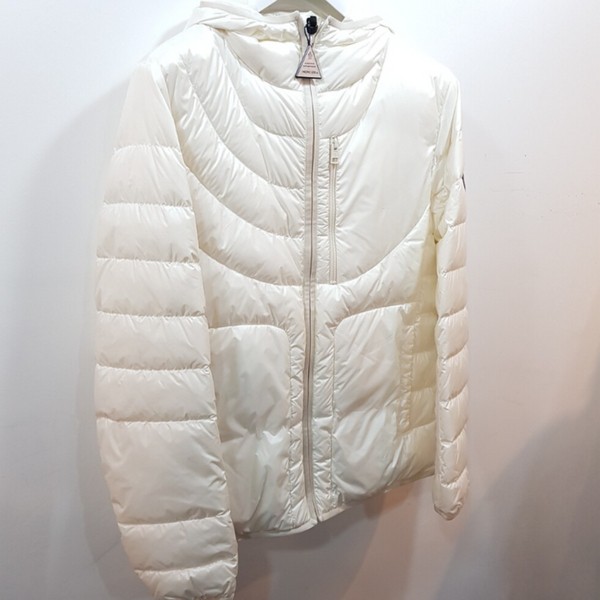 Moncler(몽클레어) 1A00035 M1480 036 히수 다운 패딩
