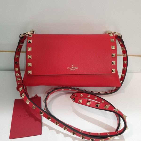 VALENTINO(발렌티노) P0U13 BOL JU5 락스터드 숄더백