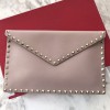 VALENTINO(발렌티노) P0P56 BOL P45 락스터드 클러치백