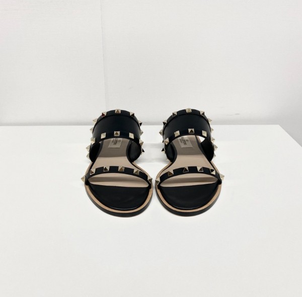 20SS VALENTINO(발렌티노) S0X28 VBP 0NO 락스터드 슬리퍼
