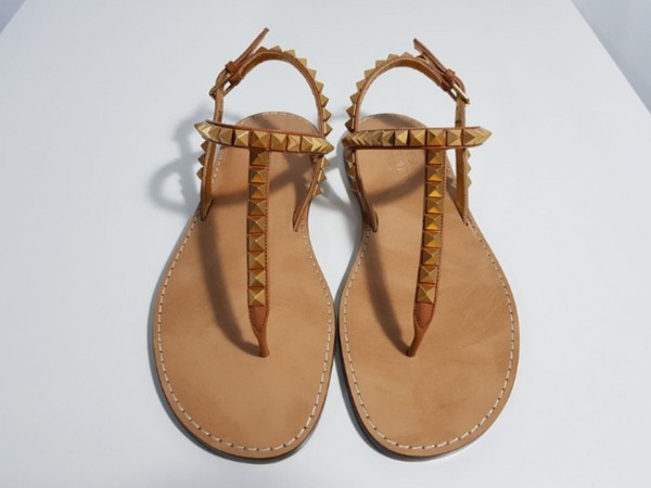 VALENTINO(발렌티노) S0J62 KKQ HG5 락스터드 샌들