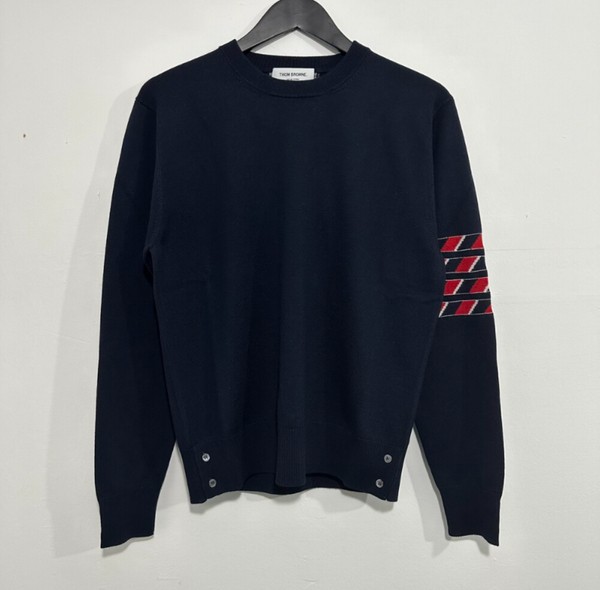THOM BROWNE(톰브라운) MKA430B Y1002 415 랍스터 울 니트
