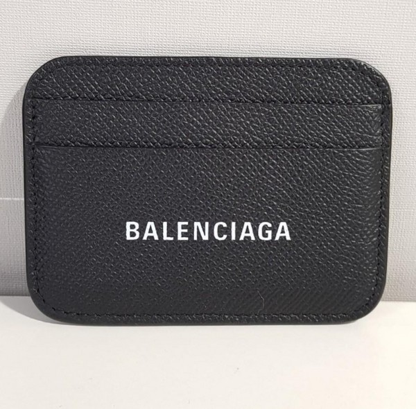 19FW BALENCIAGA(발렌시아가) 593812 0OTVM 1090 로고 카드지갑