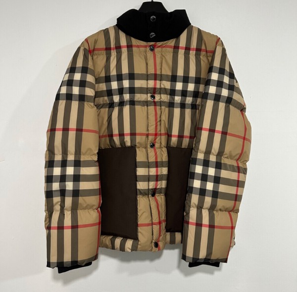 BURBERRY(버버리) 8043921 A7028 빈티지 체크 다운자켓
