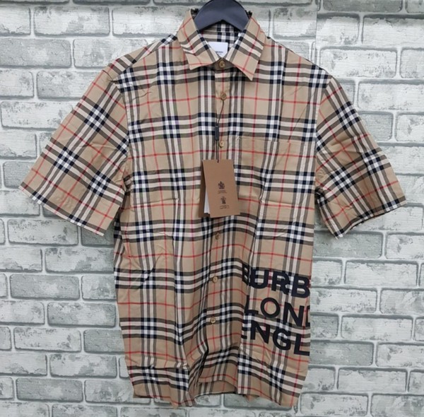 19FW BURBERRY(버버리) 8017301 A7028 체크반팔셔츠